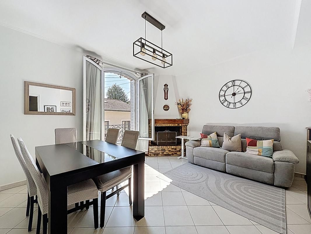 VILLEJUIF Maison Villejuif 4 pièce(s) 66.27 m2 3
