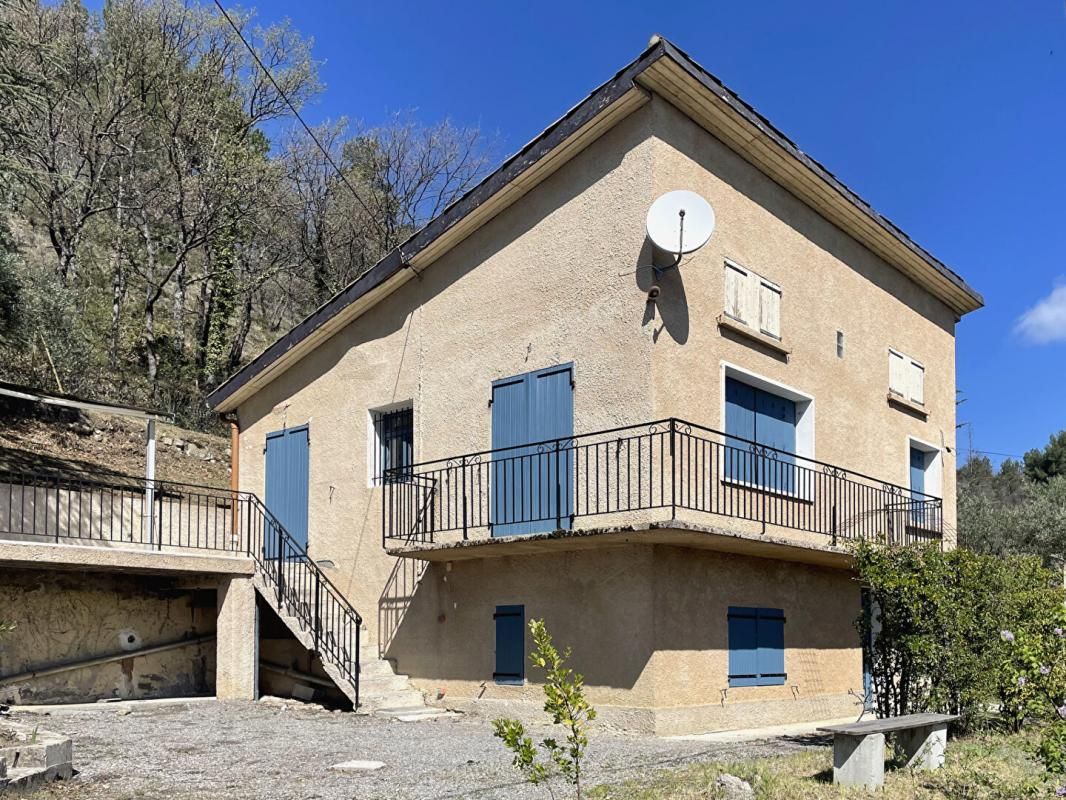 MEZEL Maison 7 pièces à rénover 90 m2 MEZEL (04) 2