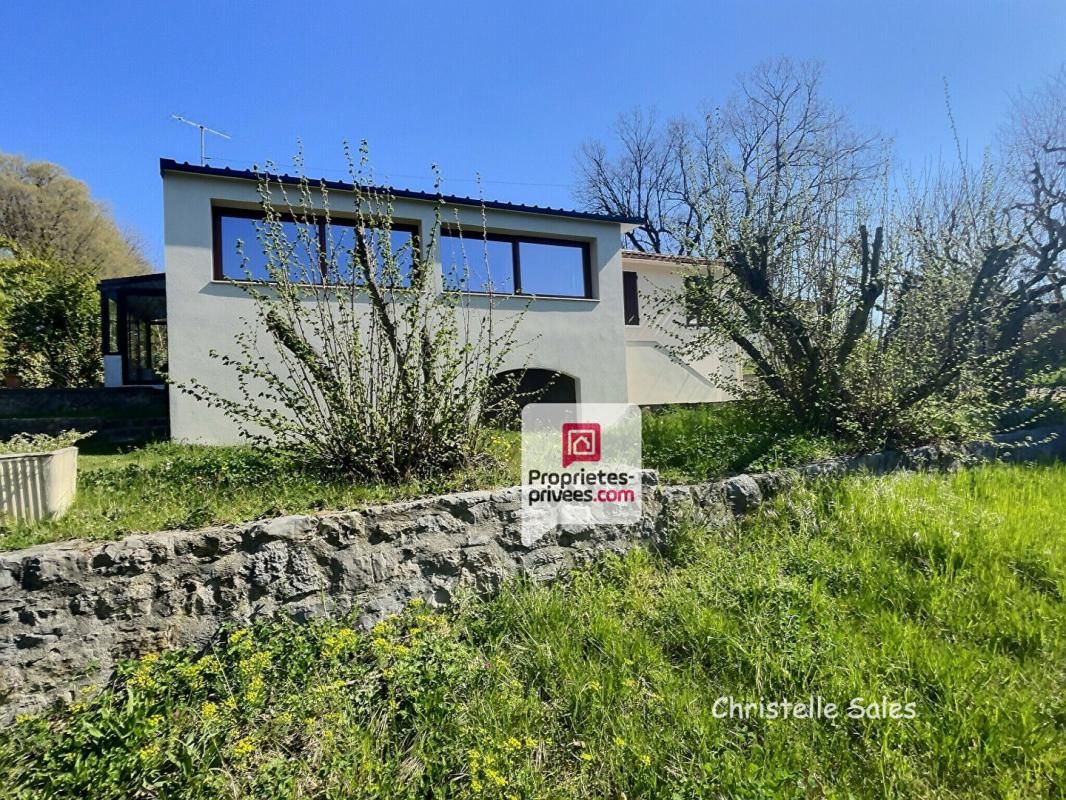 MONTAUROUX Maison 5 pièce(s) 118 m2 PROCHE AUTOROUTE 2
