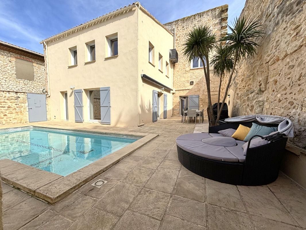 Mas  en pierre de 340 m2 avec piscine à vendre à Mauguio