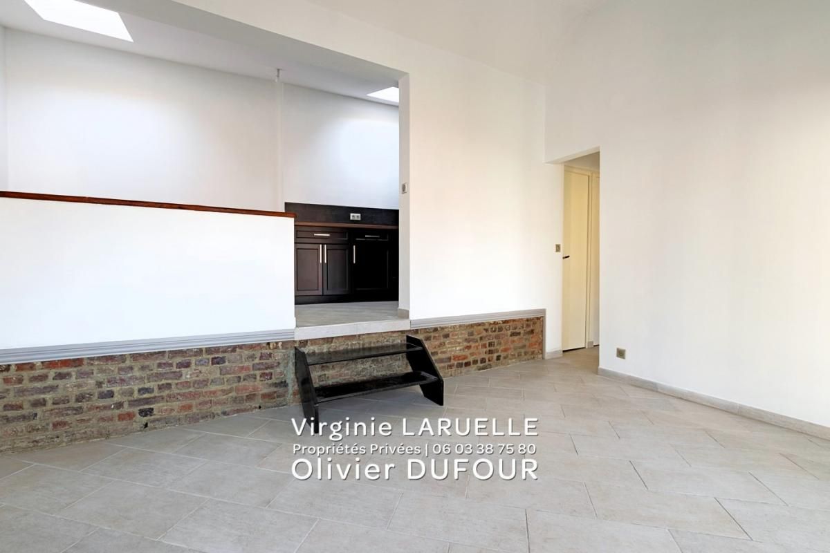 ROUEN Rouen proche du CHU, ensemble de 2 maisons indépendantes avec beau jardin et 2 garages 4
