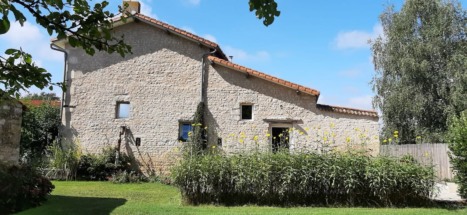 SOUVIGNE Maison Souvigne 7 pièce(s) 163 m2 2