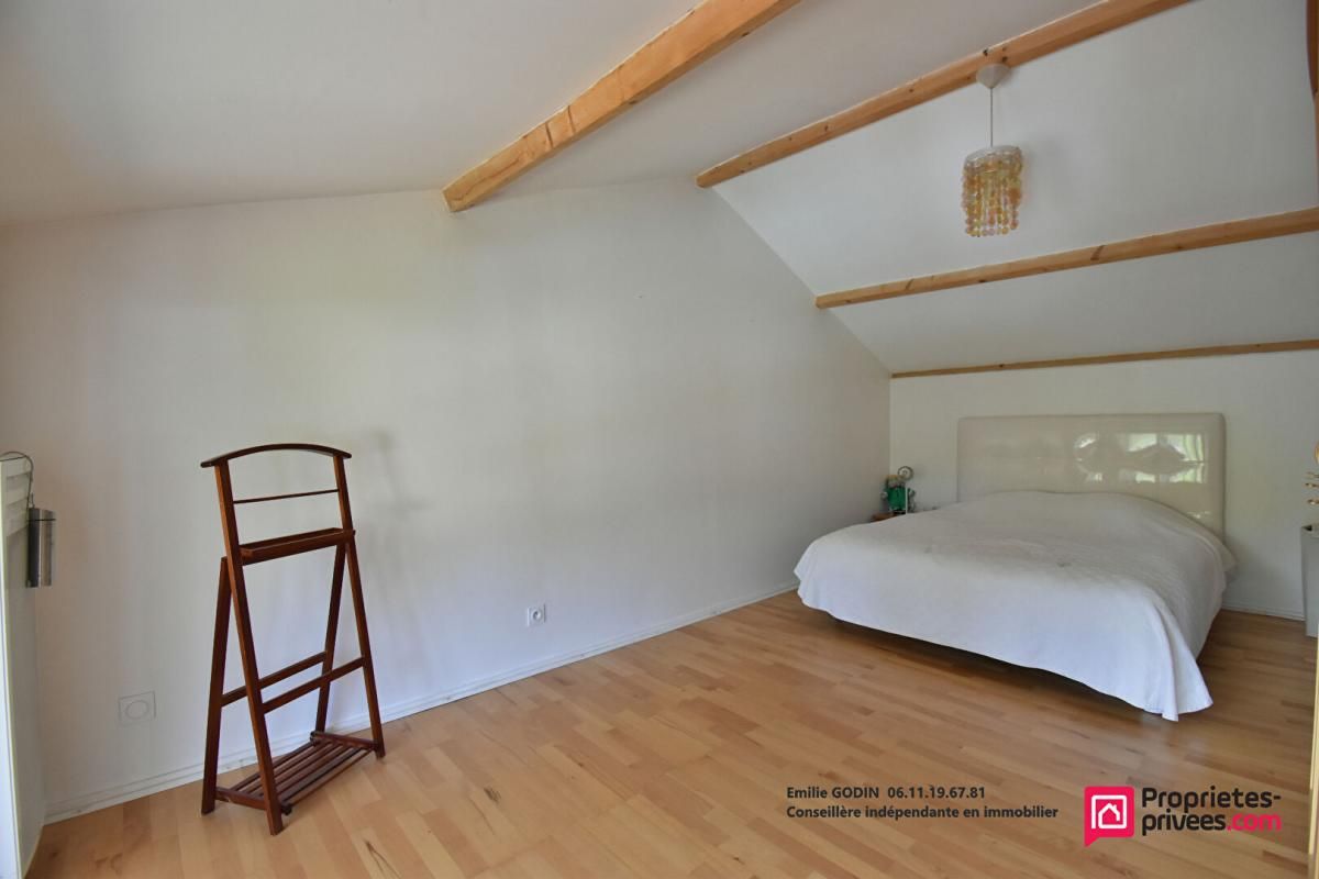SOMLOIRE Maison Somloire 5 pièce(s) 110 m2 3