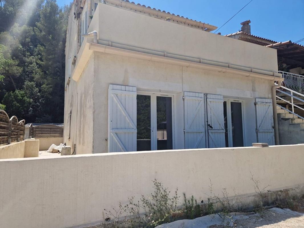 GEMENOS Appartement T3 en RDC