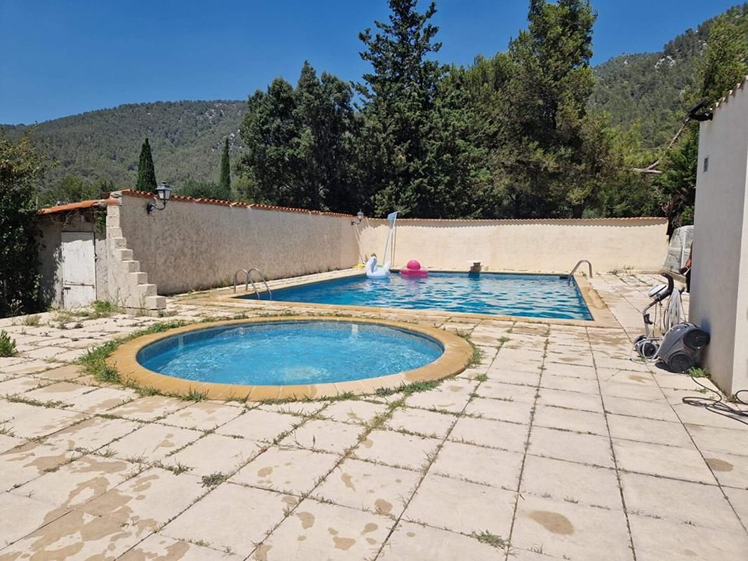 GEMENOS GEMENOS Appartement T3 en RDC 2