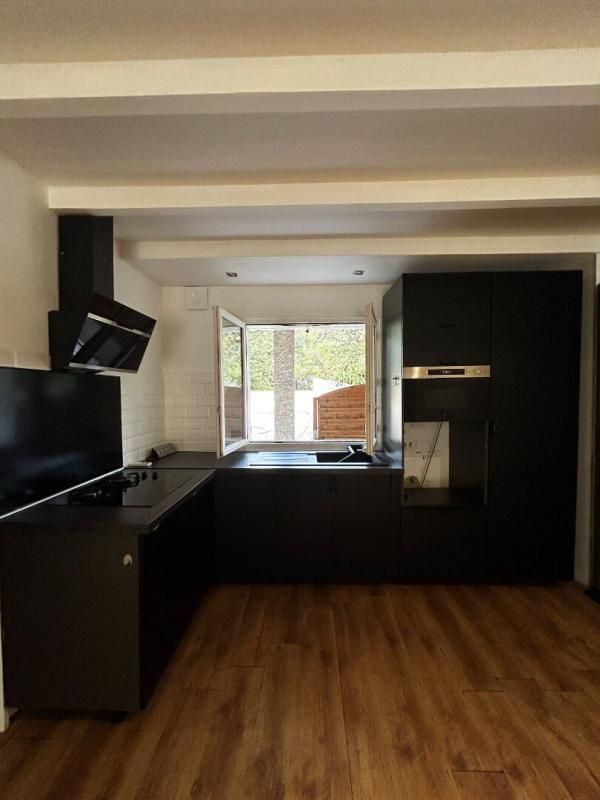 GEMENOS GEMENOS Appartement T4 avec grande terrasse RDC 2