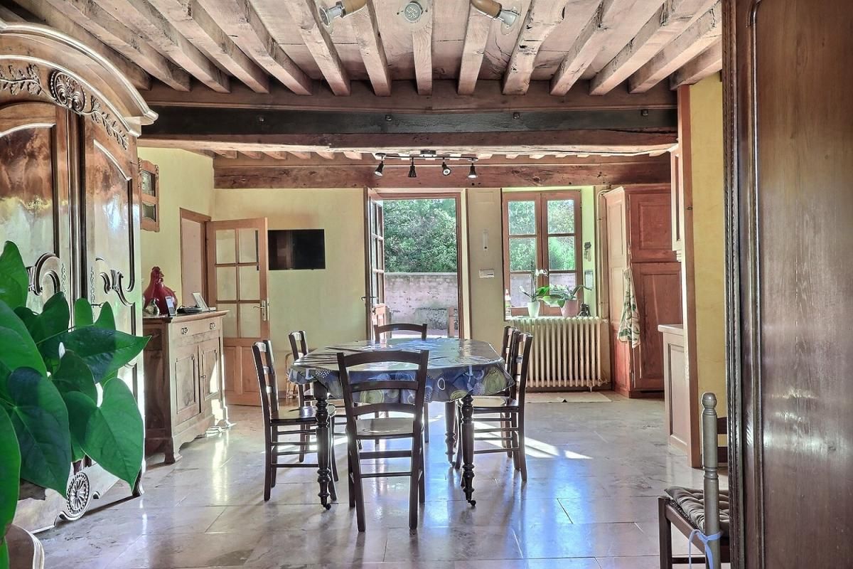 SAINT-MARTIN-DE-SALENCEY Ferme Saint Martin De Salencey 6 pièce(s) 157.5 m2 4