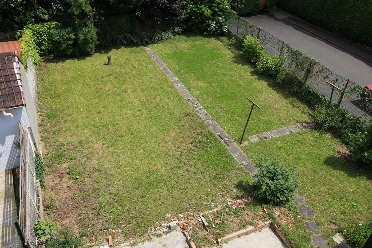 VILLEPREUX Terrain constructible à Villepreux - Etude de sol type G2 réalisé 1