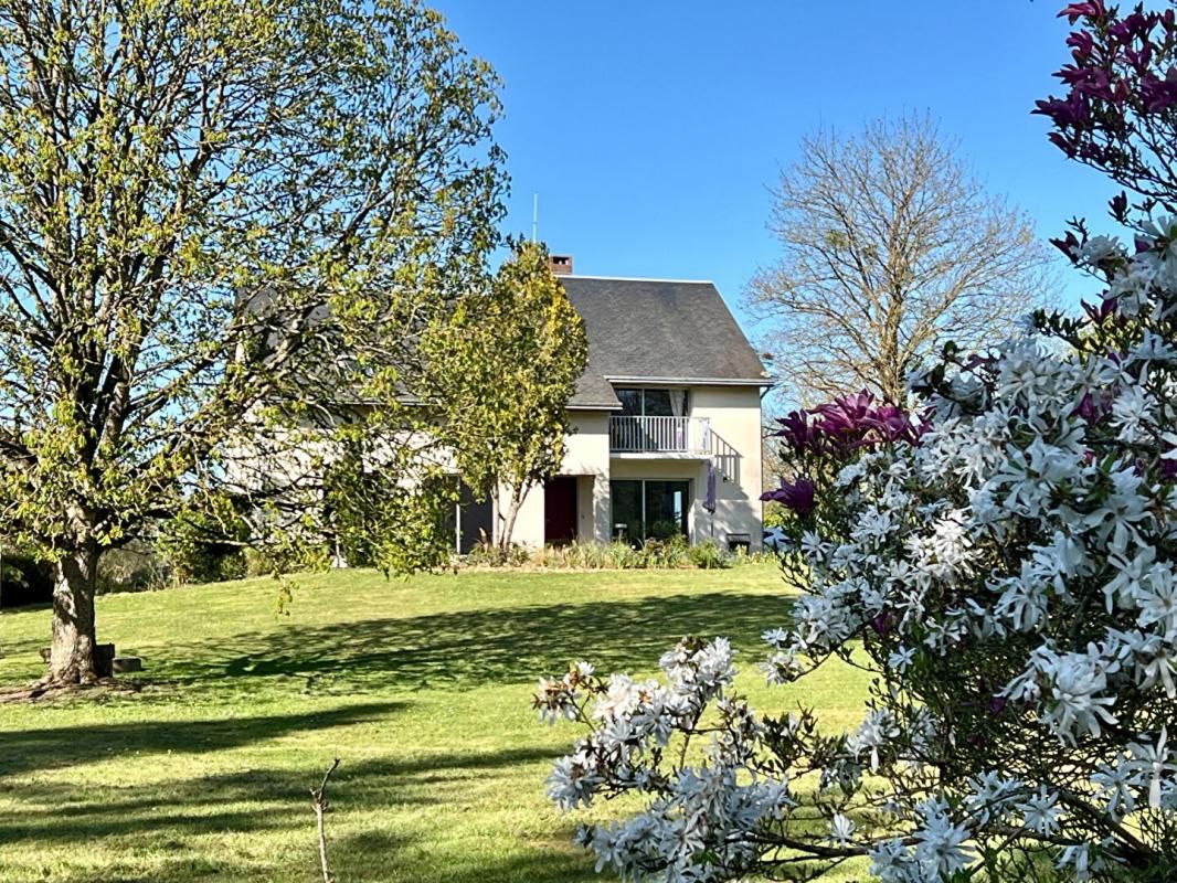 SAVIGNY-SUR-BRAYE Maison d'architecte 190 m2   Vendome Ouest  TGV18mn 3