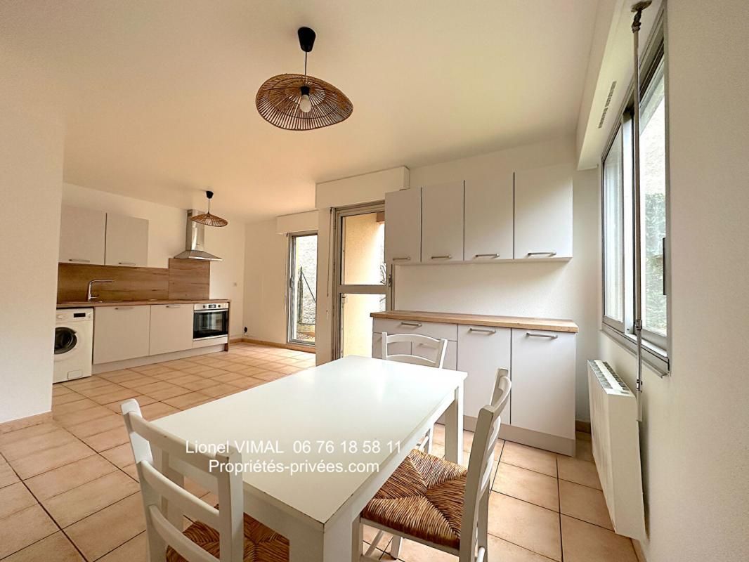 CLERMONT-FERRAND Duplex 122 m2 5 pièces ( 3 ch ) avec jardin, terrasse et parking 4