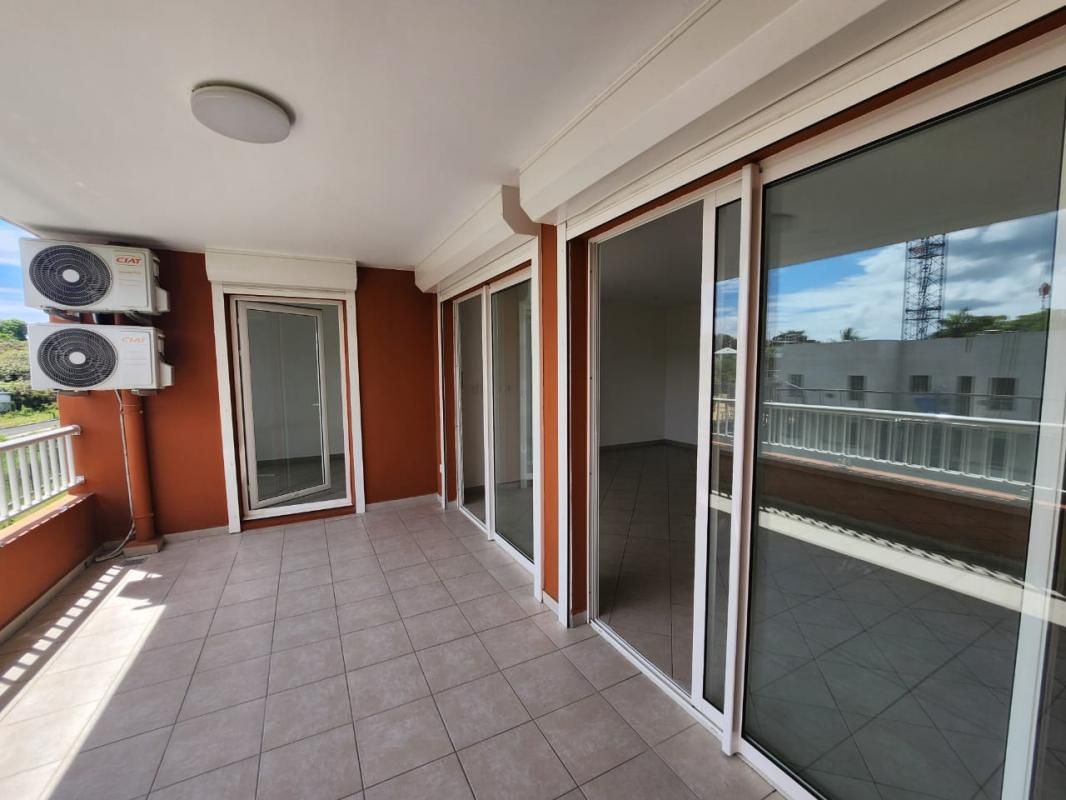 LES ABYMES Appartement Les Abymes 3 pièces 65,68 m2 2