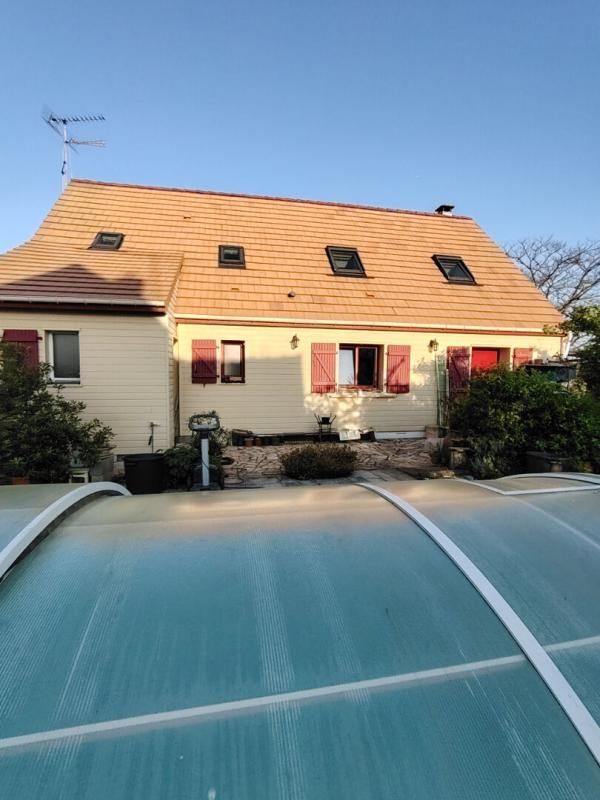 MESLAY EXCLUSIVITE Maison économique à MESLAY 41100 avec piscine couverte 2