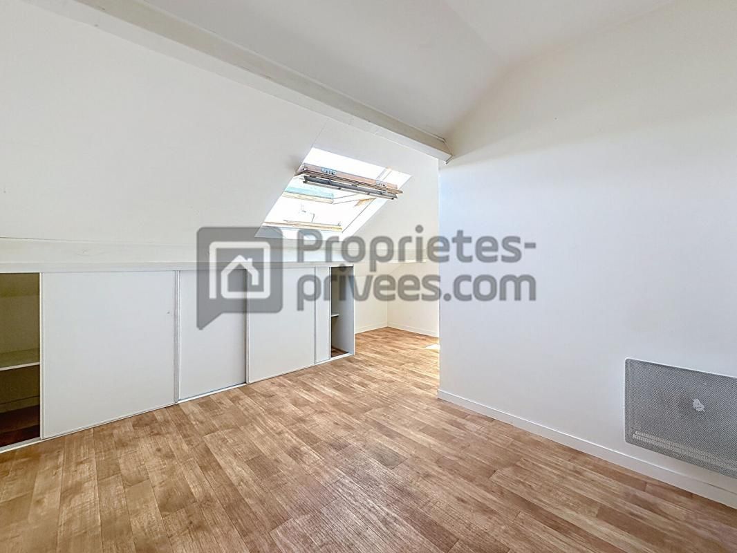 Appartement duplex, trois chambres, balcon