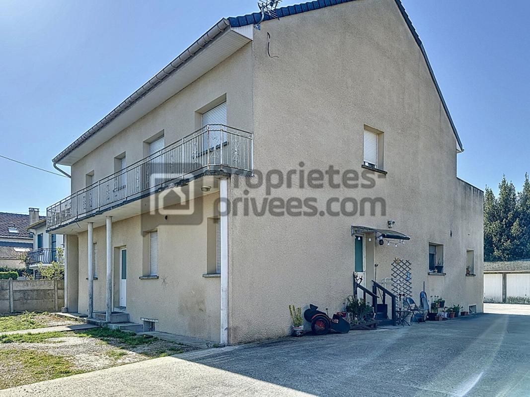 ROISSY-EN-BRIE Appartement duplex, trois chambres, balcon 2