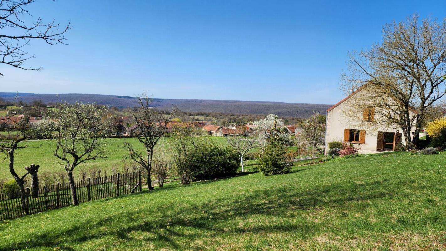 SAINT JEAN DE BOEUF - Maison  de 192.10 m²