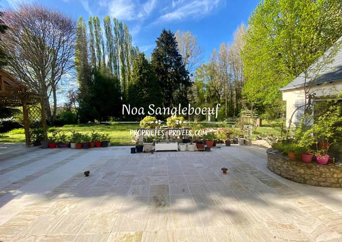COUDRECIEUX Maison Coudrecieux 9 pièces 247 m2 2