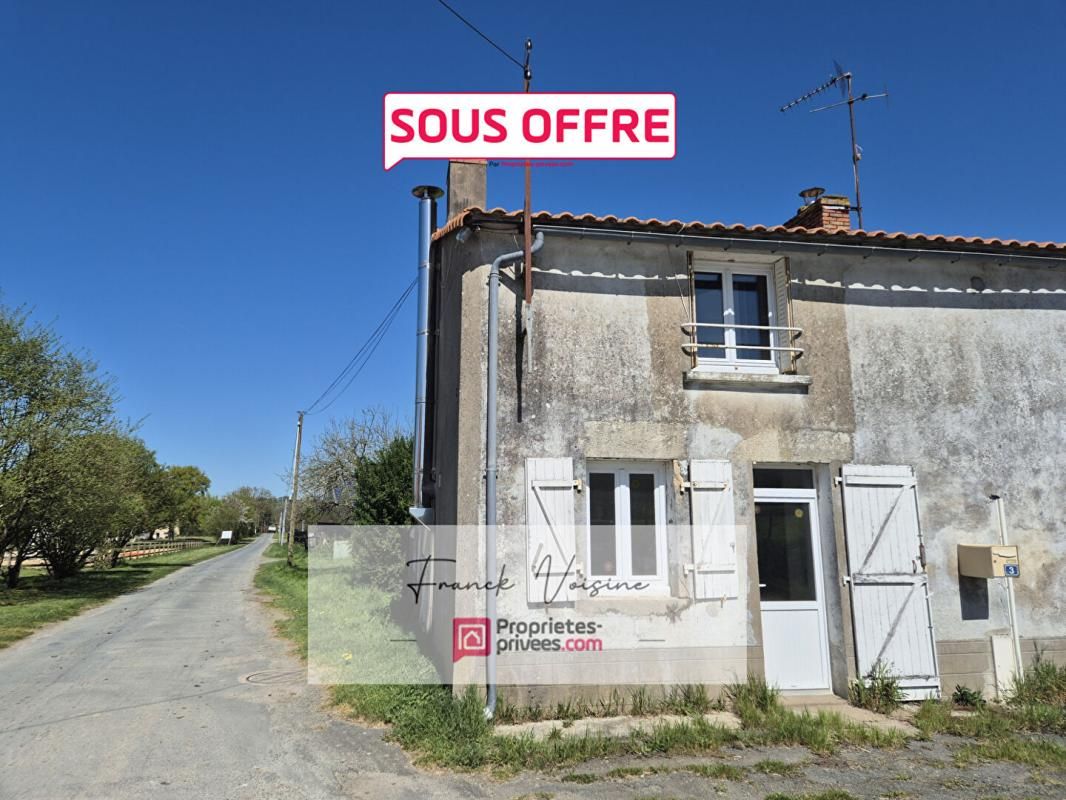 LES HERBIERS A VENDRE aux Herbiers, Maison à rénover de 51 m2 env avec 1 chambre et un garage sur un terrain de 385 m2 env 1