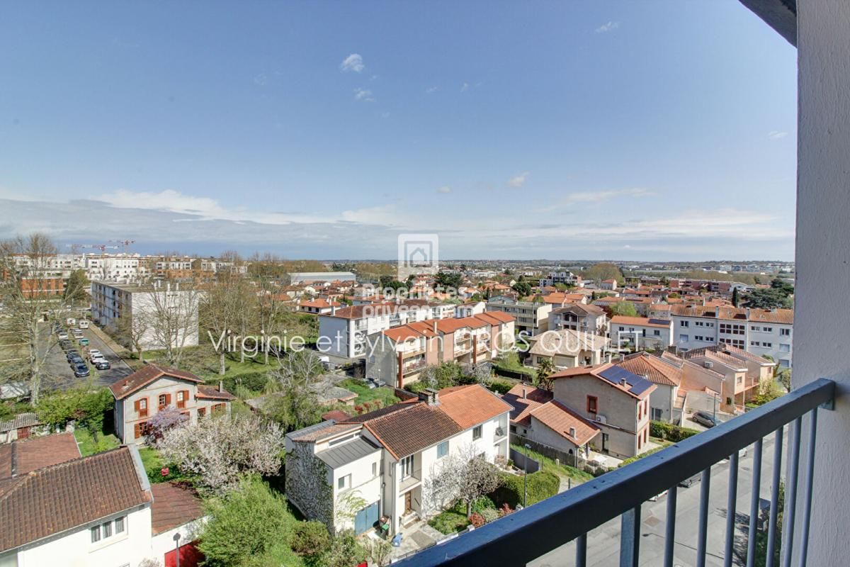 T5 DERNIER ETAGE COLOCATION EN PLACE 85 m2