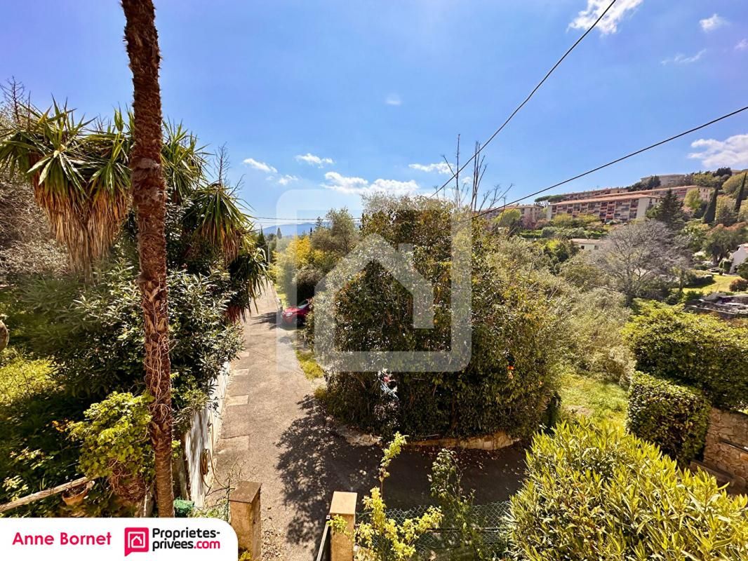 Maison 5 pièces de 113 m2 avec terrain de 1400 m2