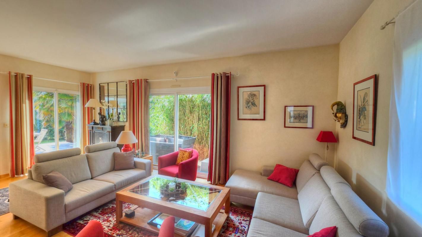 NANTES Maison Nantes 8 pièce(s) 216 m2 3