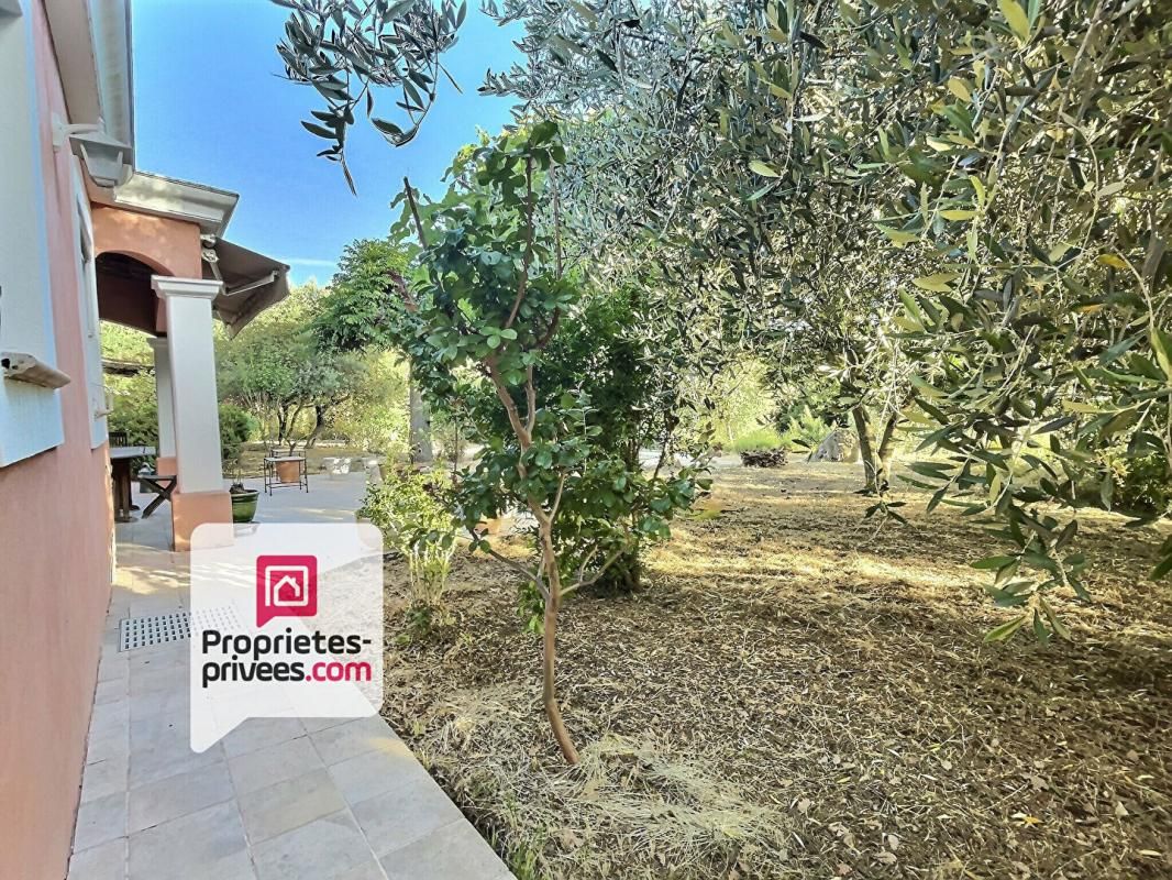 MONTAUROUX Villa Montauroux 5 pièce(s) 140 m2 3