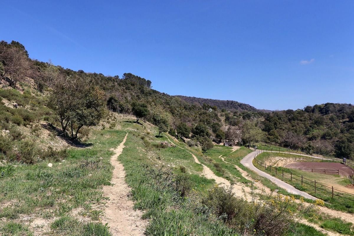 RUOMS Lagorce terrain à batir 4400 m² 4