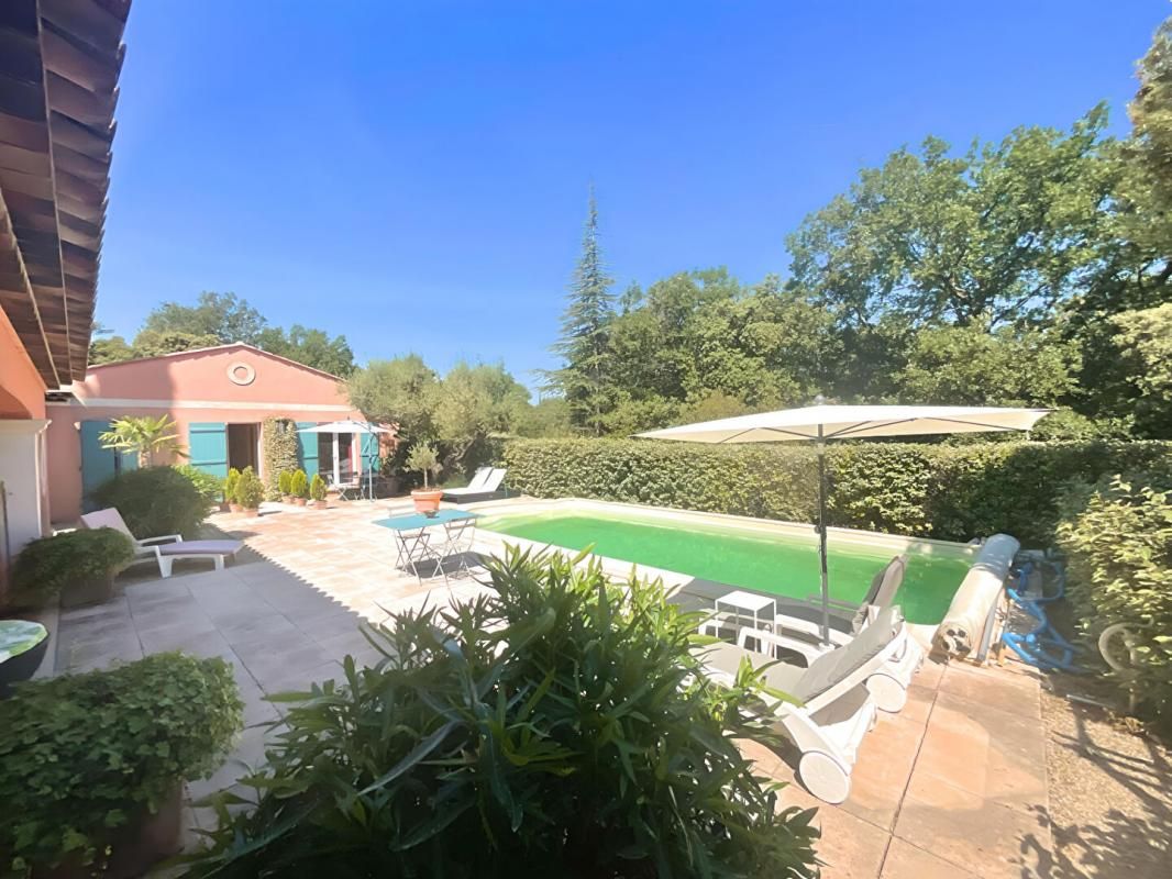 PROPRIÉTÉ DE PRESTIGE PROVENCE VERTE 180 m² + DÉPENDANCE