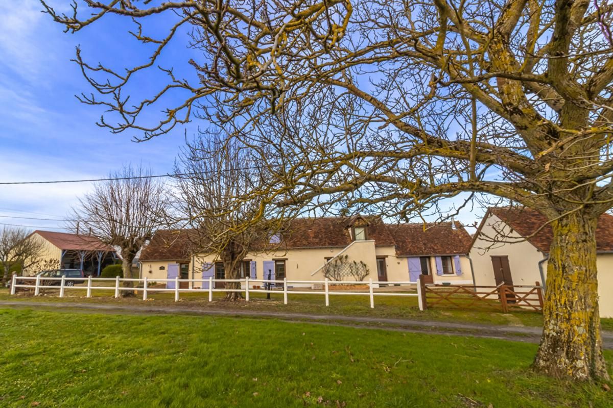 CHABRIS Longère Menetou Sur Nahon 8 pièce(s) 159.53 m2 2