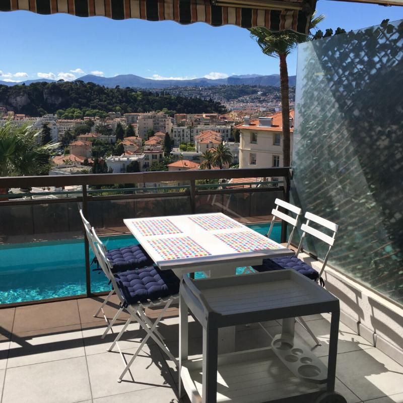 NICE Vente Studio avec vue exceptionnelle sur la Méditerranée et le port de Nice 3