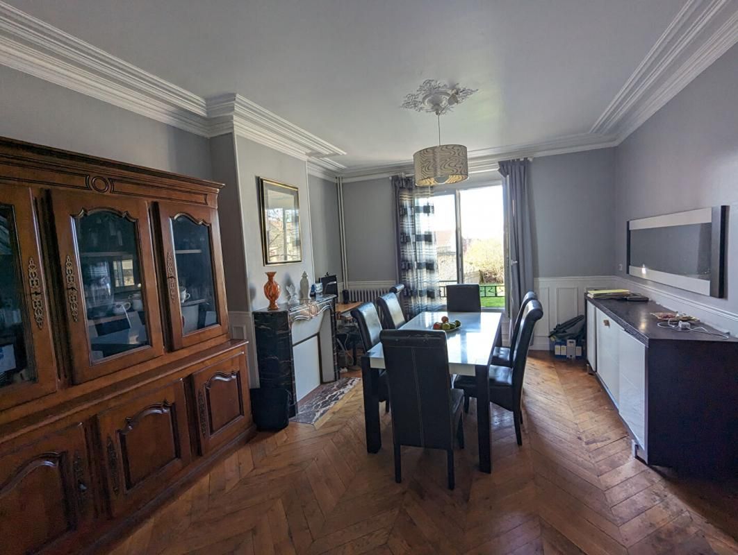 LA LOUPE Maison bourgeoise 200 m2 28240 La Loupe 3