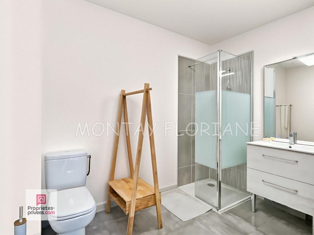 ROQUEBRUNE-SUR-ARGENS Appartement Roquebrune Sur Argens 1 pièce 28 m2 3