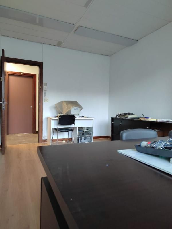 SARCELLES SARCELLES - BUREAU 15 m², centre commercial Les Flanades 2