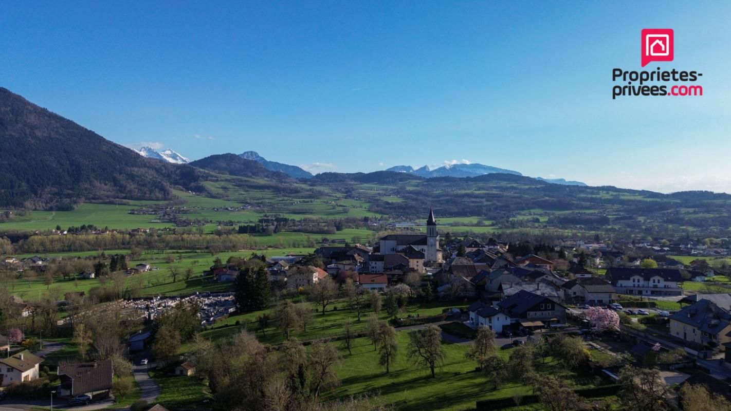 VIUZ-EN-SALLAZ Terrain constructible 612 m² à Viuz-en-Sallaz 2