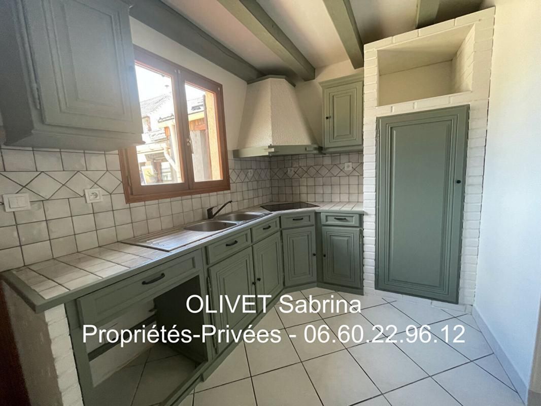 SAINT-ETIENNE-DU-ROUVRAY Maison avec garage 2