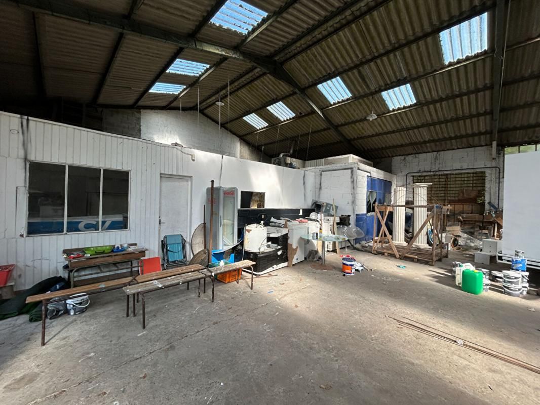 PONT-SAINT-MARTIN Terrain Pont Saint Martin 2200 m2 3