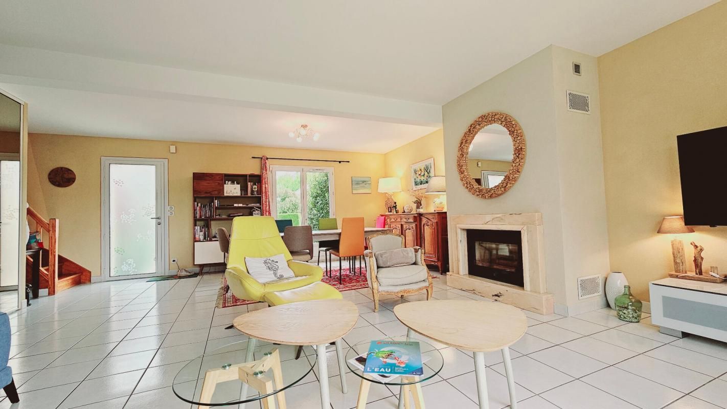 BOURGES BOURGES MAISON 134M² 6 PIECES 5 CHAMBRES SOUS-SOL 3