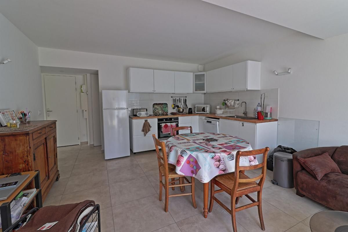 DOUSSARD Appartement Doussard 2 chambres, 54 m2, terrasse et parking 2