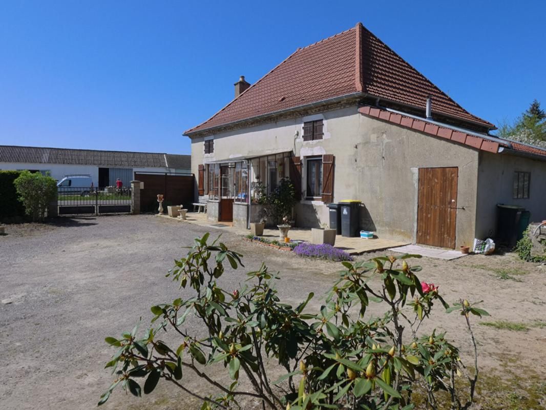 Maison  4 pièce(s) 76 m2 + dépendance 130 m2