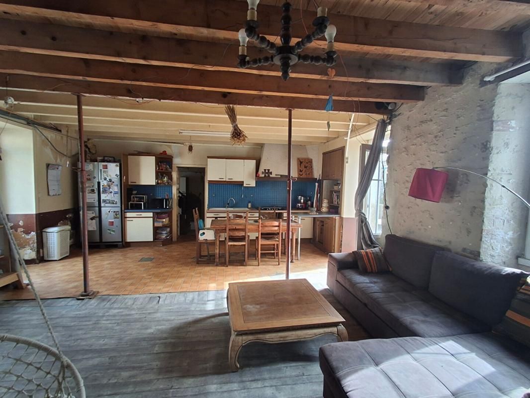 CEZAIS Maison Cezais 4 pièce(s) 115.39 m2 3