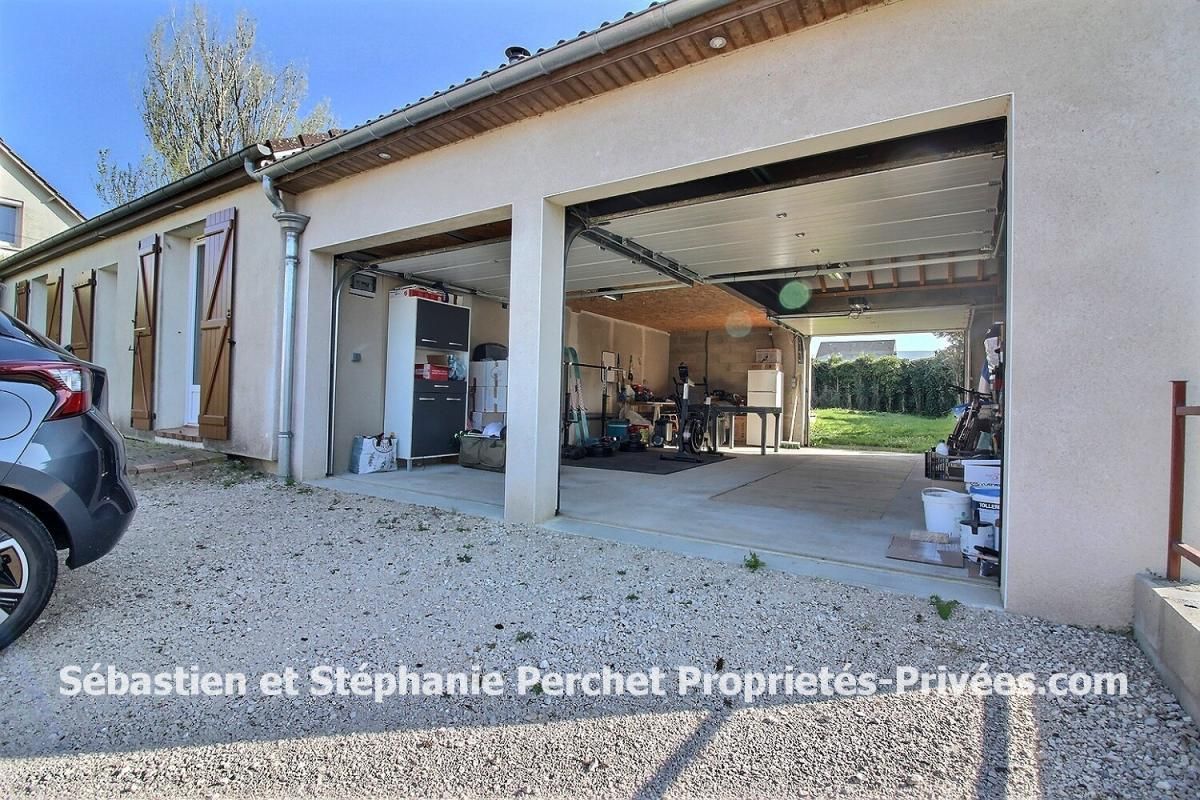 SAINT-PERAVY-LA-COLOMBE Maison 2 chambres avec double garage sur 737m2 de terrain 4