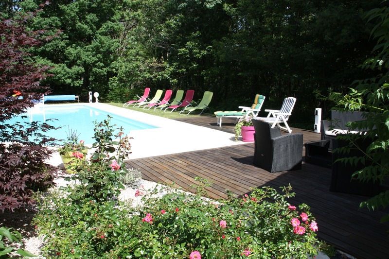 NOTRE-DAME-DE-SANILHAC Belle maison familiale avec piscine, aux portes de Périgueux 3