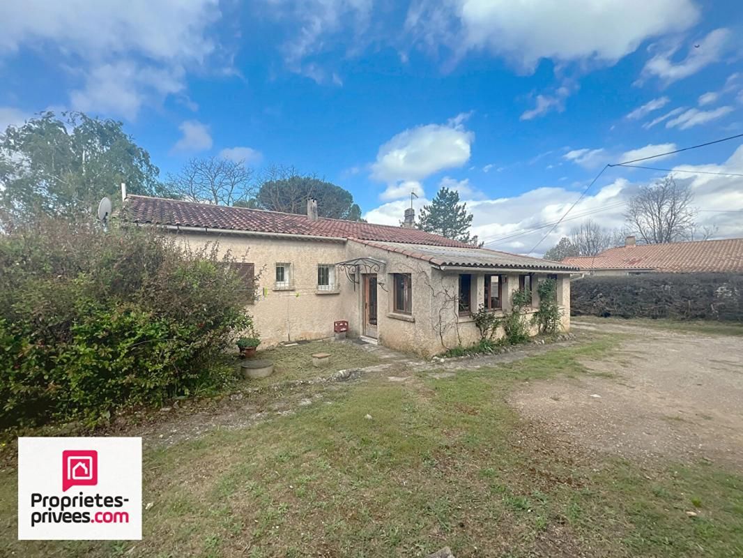RIANS Rians VILLA T5 avec garage sur 2393 m² de terrain plat et clos 4