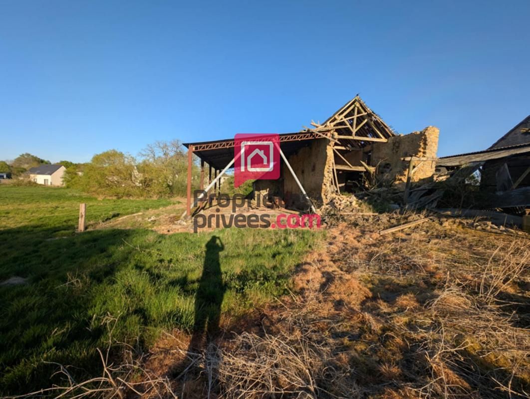 CHANGE Maison en pierre avec marre à rénover 4