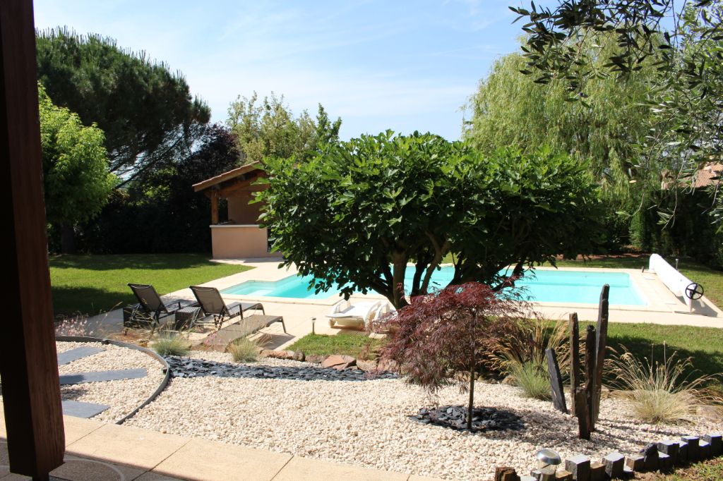 ROUSSILLON Maison Roussillon 6 pièce(s) 220 m2 2
