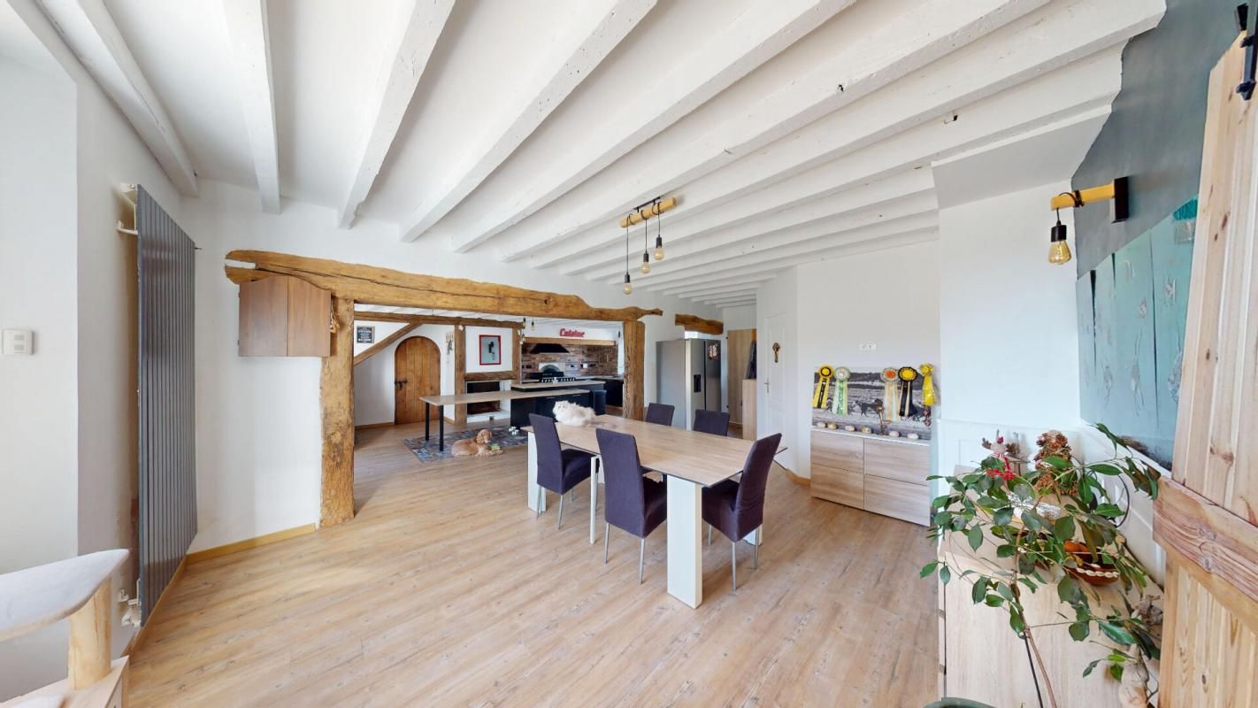 PROVINS Propriété d'exception de 2 maisons totalisant 570 m2 550 000 3