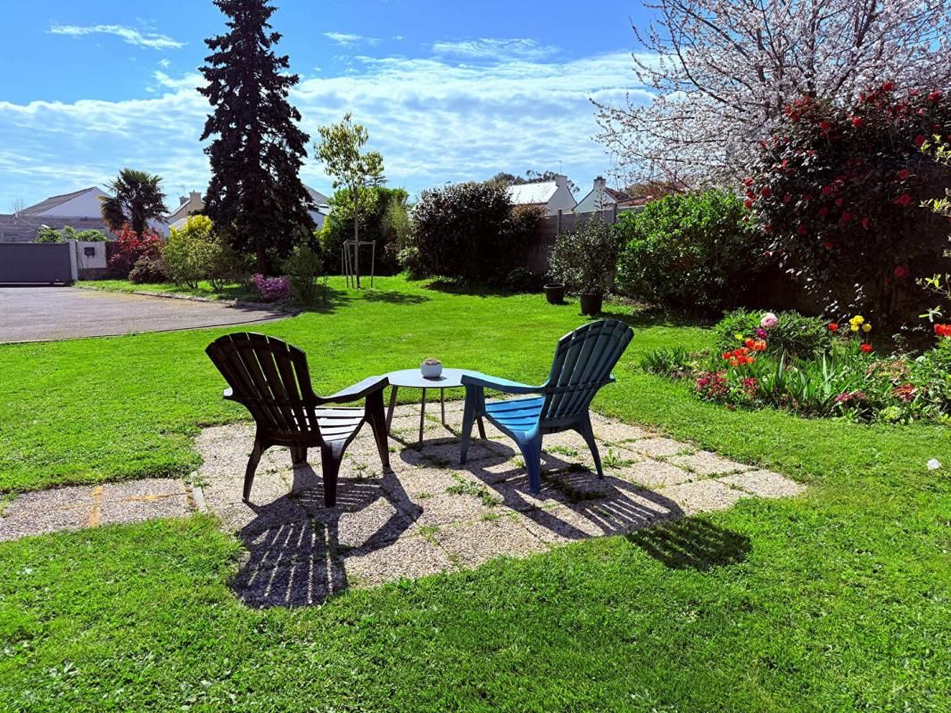 CLOHARS-CARNOET Maison à fort potentiel avec dépendances à Clohars-Carnoët : 190 m² 4