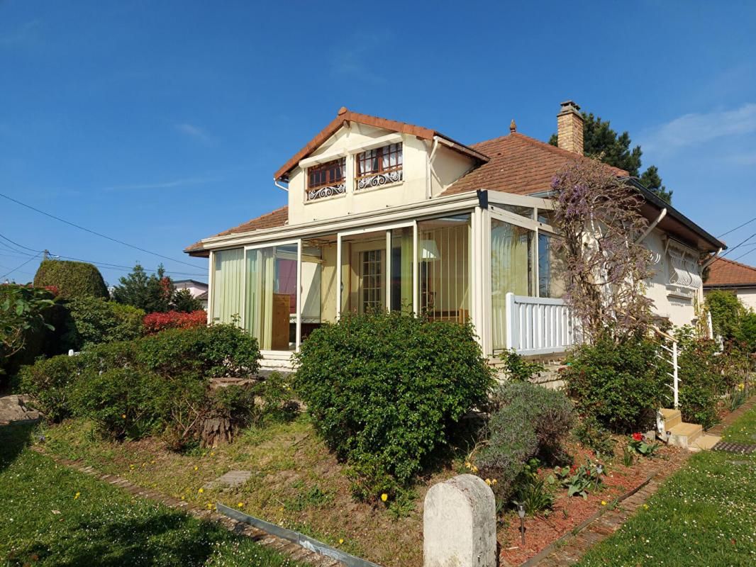 MAISON INDIVIDUELLE avec SOUS SOL