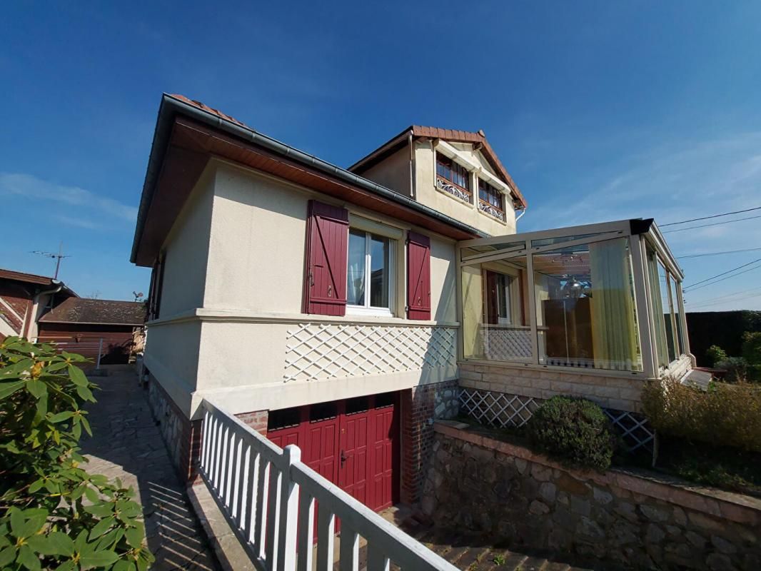 SAINT-ETIENNE-DU-ROUVRAY MAISON INDIVIDUELLE avec SOUS SOL 2