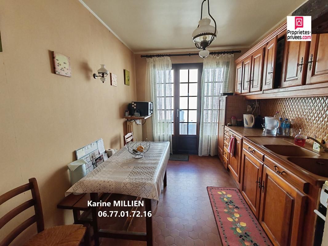 CHERISY CHERISY 28500 Maison individuelle sur sous-sol total - 1 étage - 4 chambres - Cave voutée - Terrain - 280 000  HAI 4
