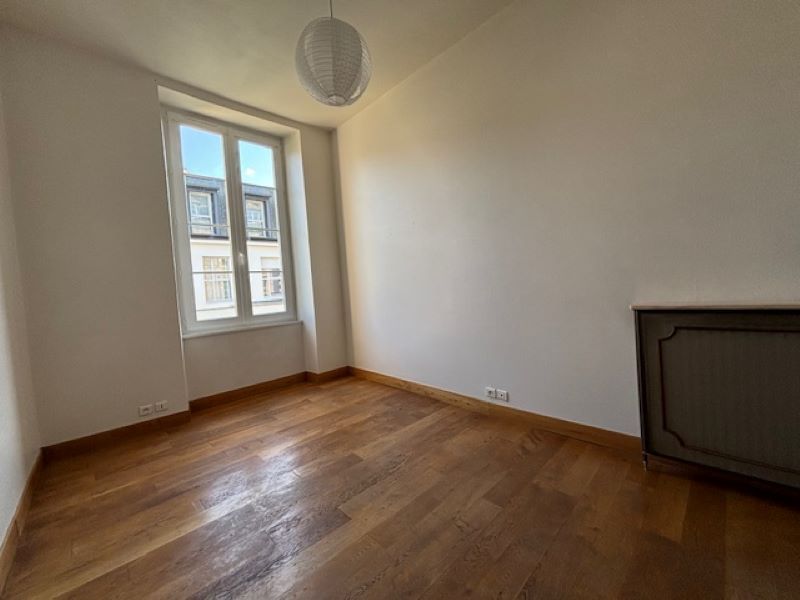QUIMPER APPARTEMENT TYPE 4 -110 M²-CENTRE-VILLE-LUMINEUX SPACIEUX 4